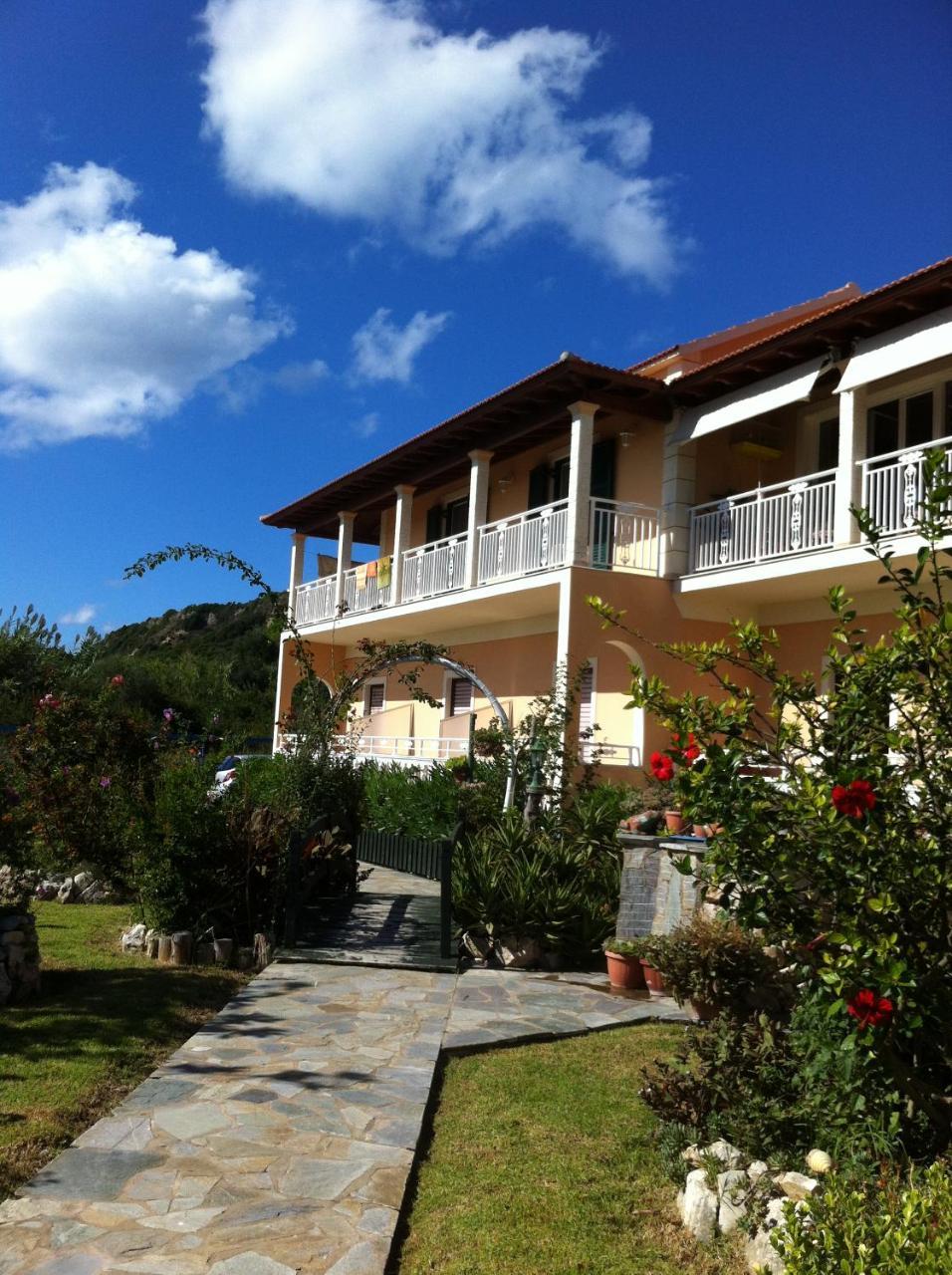 Eleni Apartments Arílasz Kültér fotó